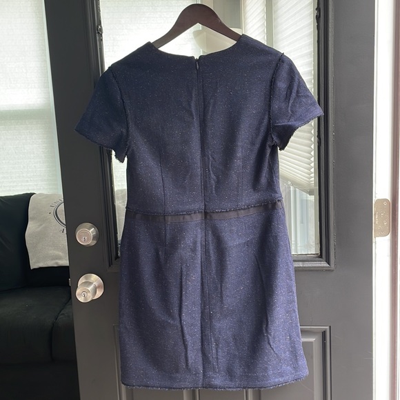 Gently used banana republic navy wool dress with ribbon detail and pockets 6P - Picture 7 of 7